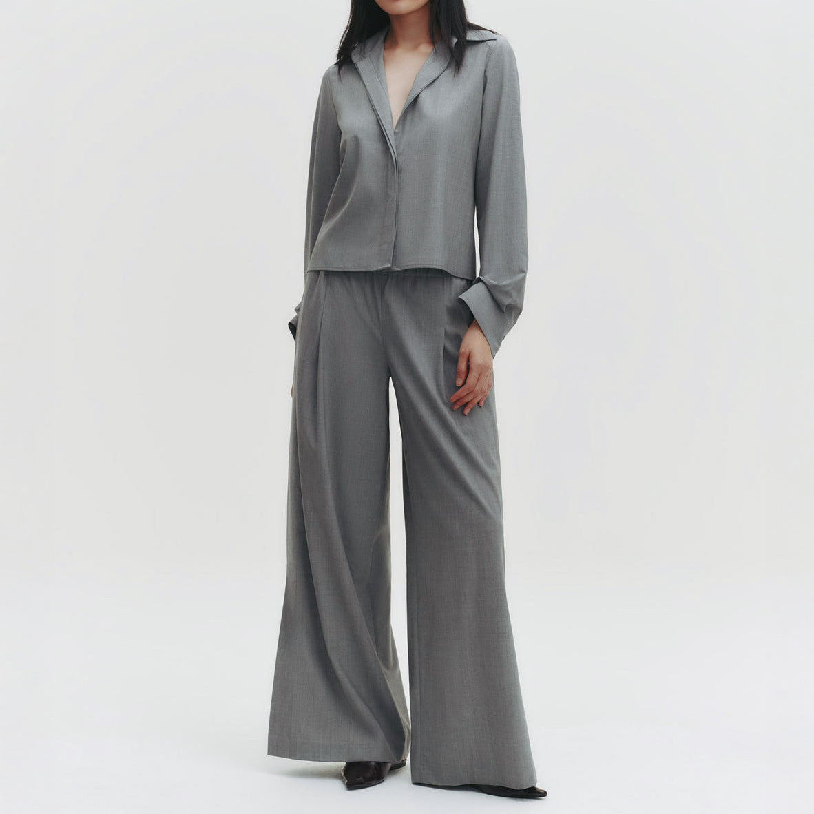 Eva Tux Pleat Pant in Grey