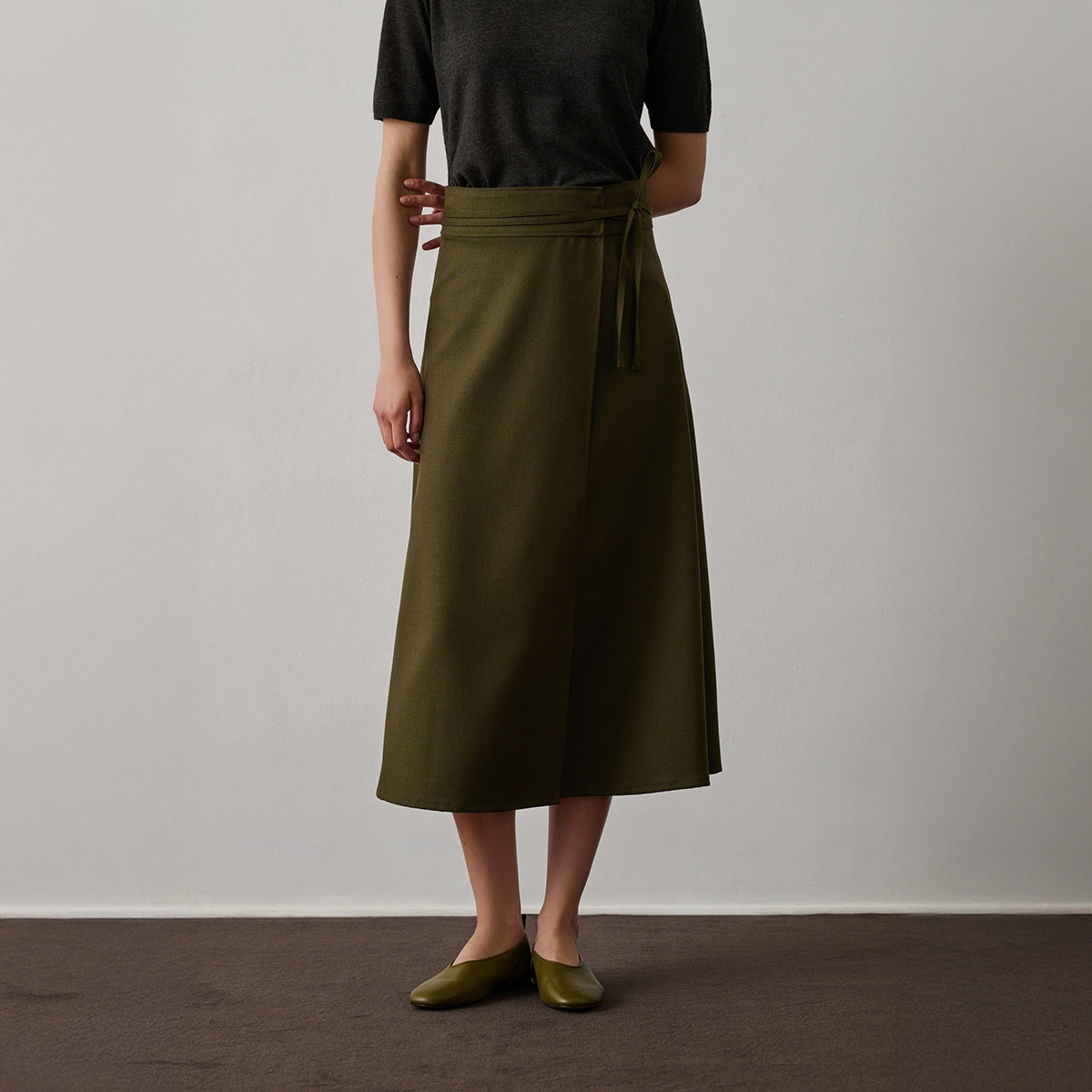 Reine Wrap Skirt in Khaki