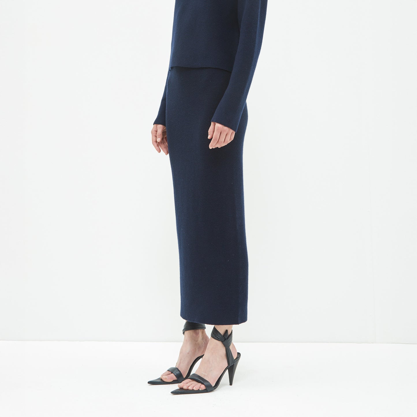 Kenar Skirt in Navy