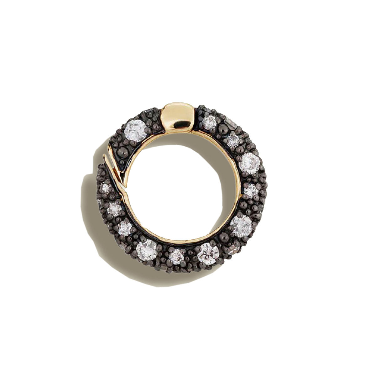 The Diamond Connection in White Diamonds with Black Rhodium