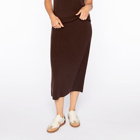 Ribbed Skirt in Chocolate Brown
