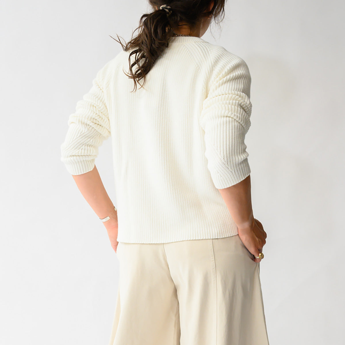 Rib Raglan Crew in Cream, ribbed sweater with raglan sleeves and long sleeves, classic fit.