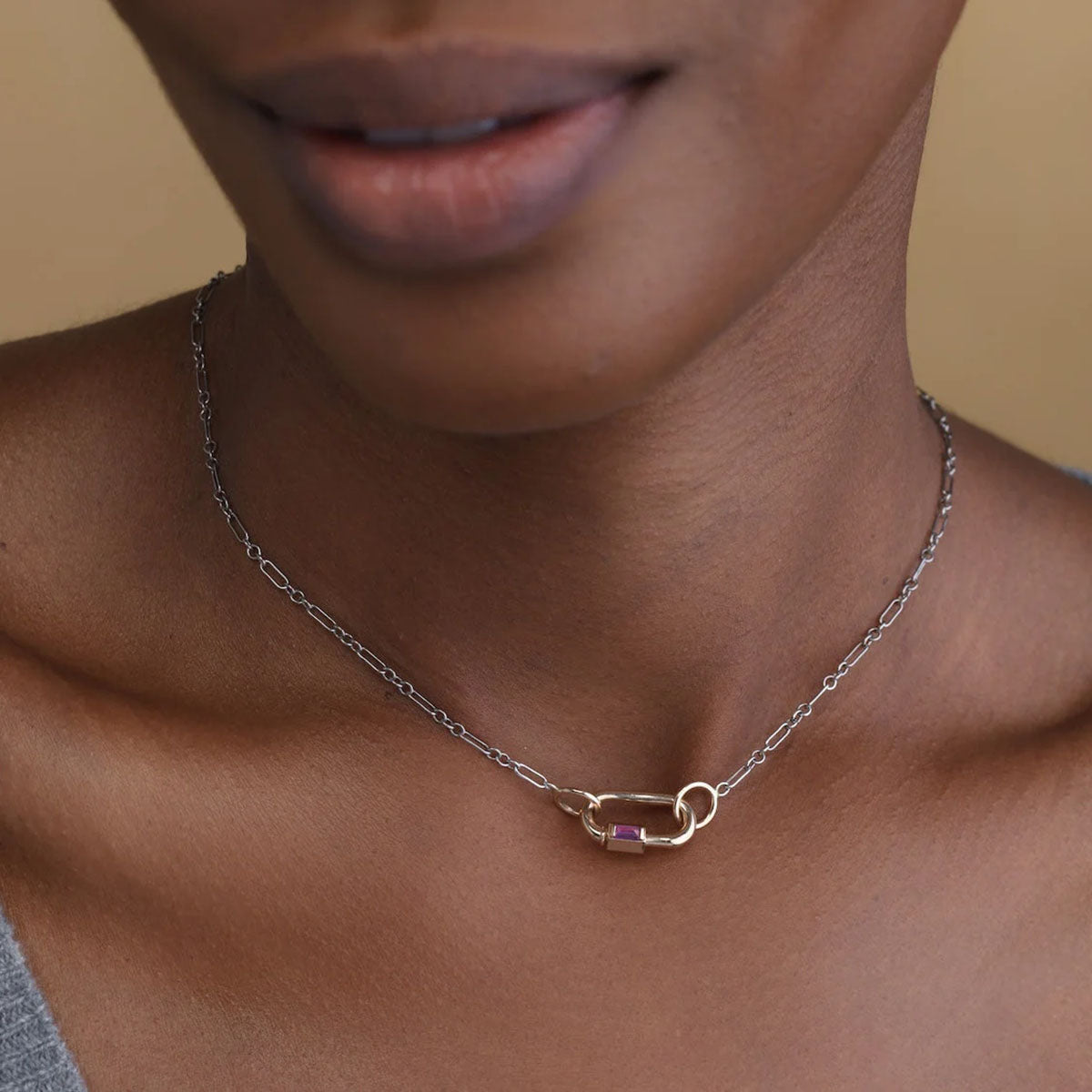 Baby Solo Baguette Lock in Yellow Gold with Rhodolite