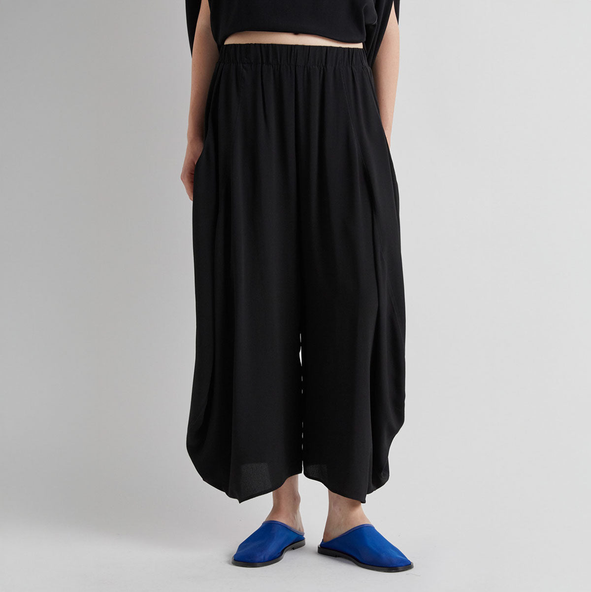 Crop Pant in Nero