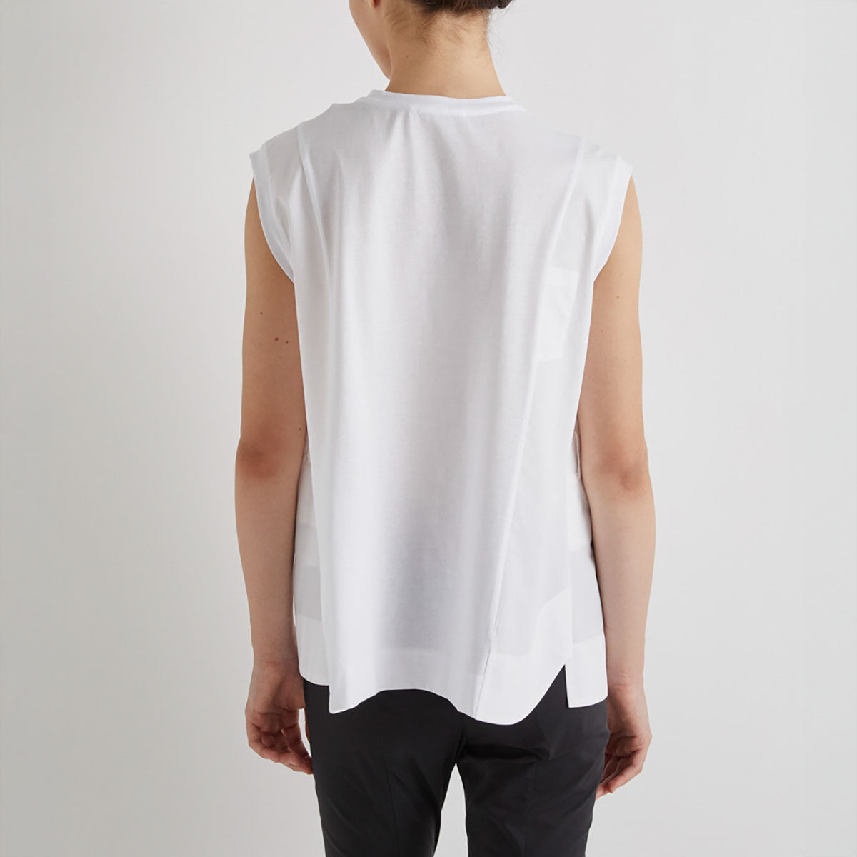 Pocket Tank in White