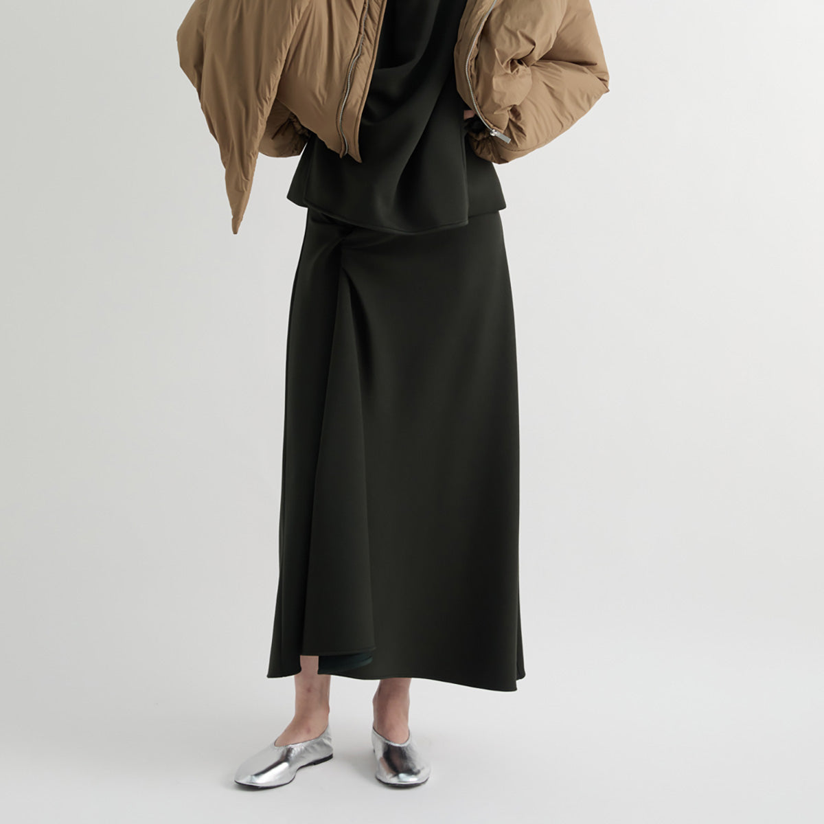 Side Knot Skirt in Nero