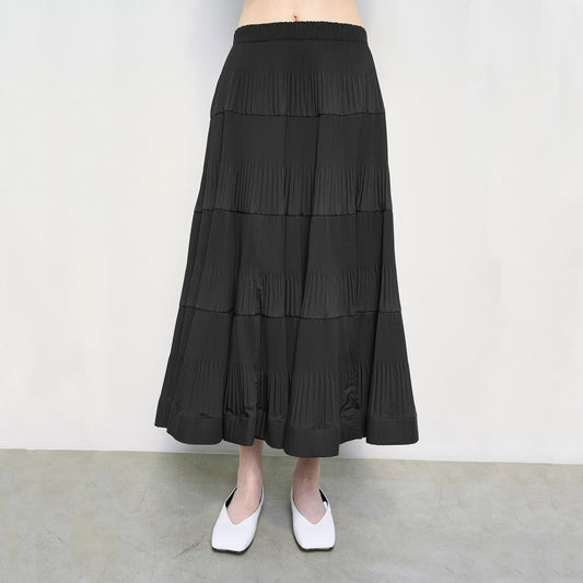 Pleated Pull on Skirt in Black