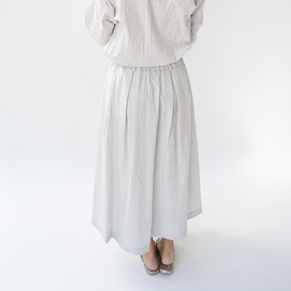 Mira Woven Skirt in Grey Stripe