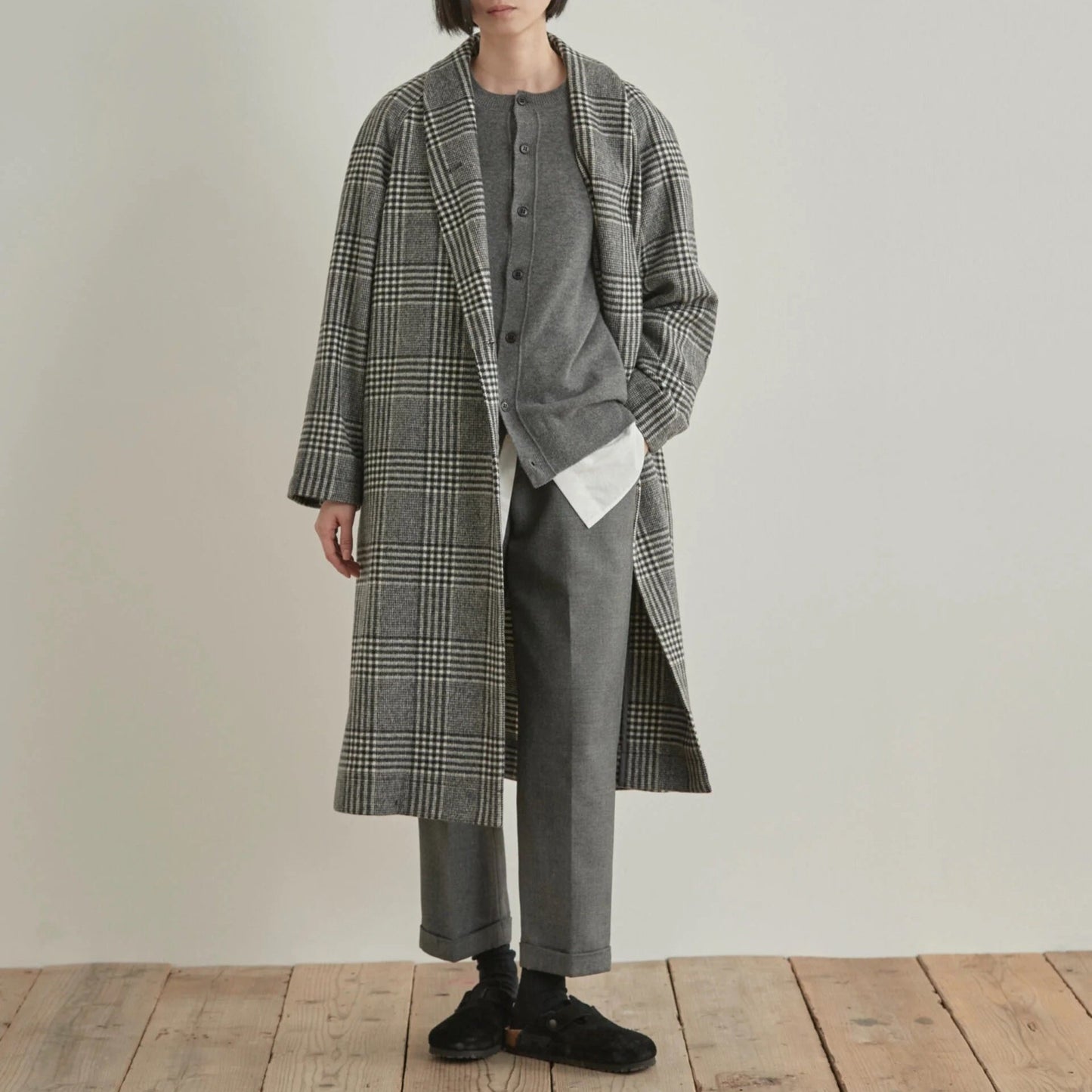 Myrobe Plaid Overcoat in Grey