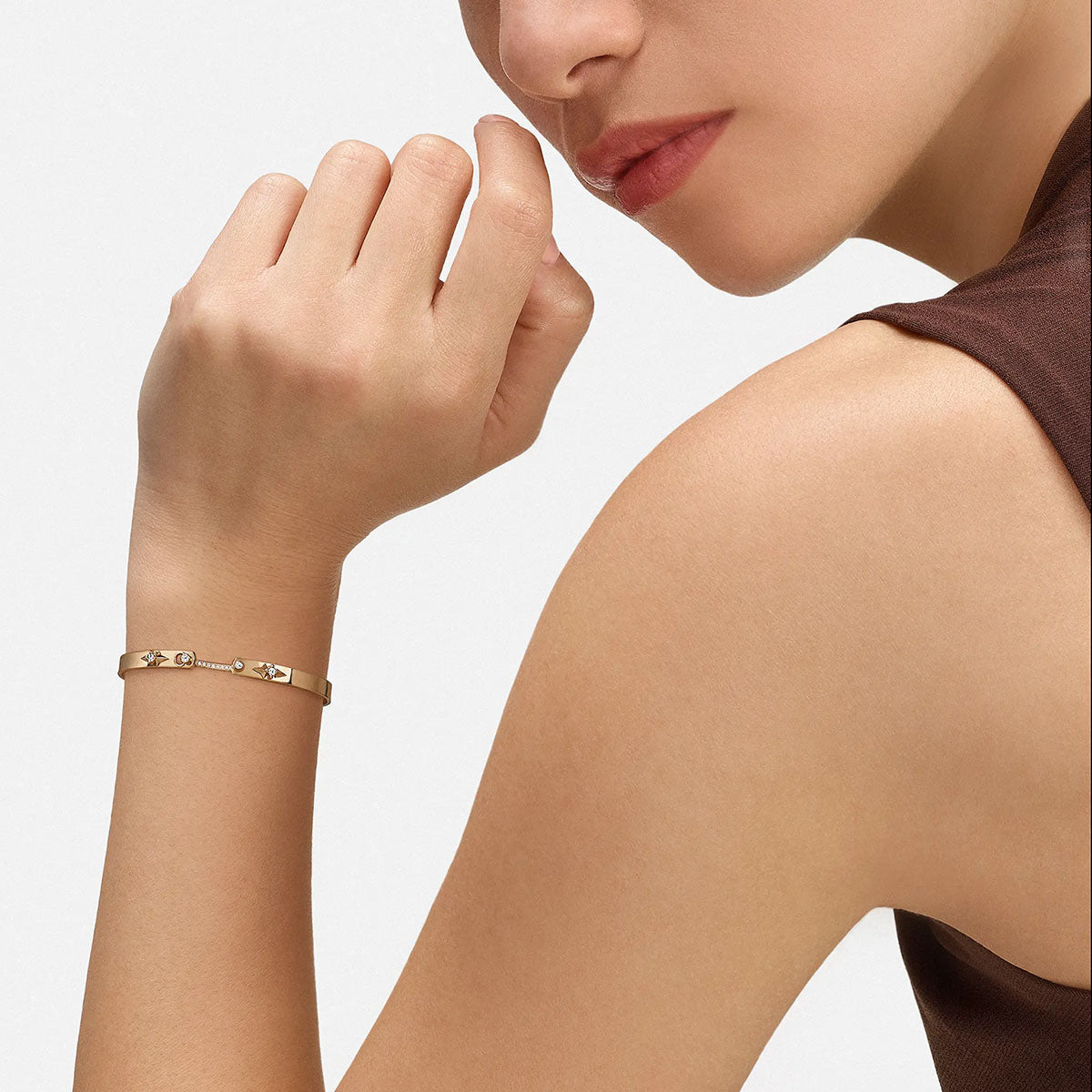 Reverie Bangle in Yellow Gold