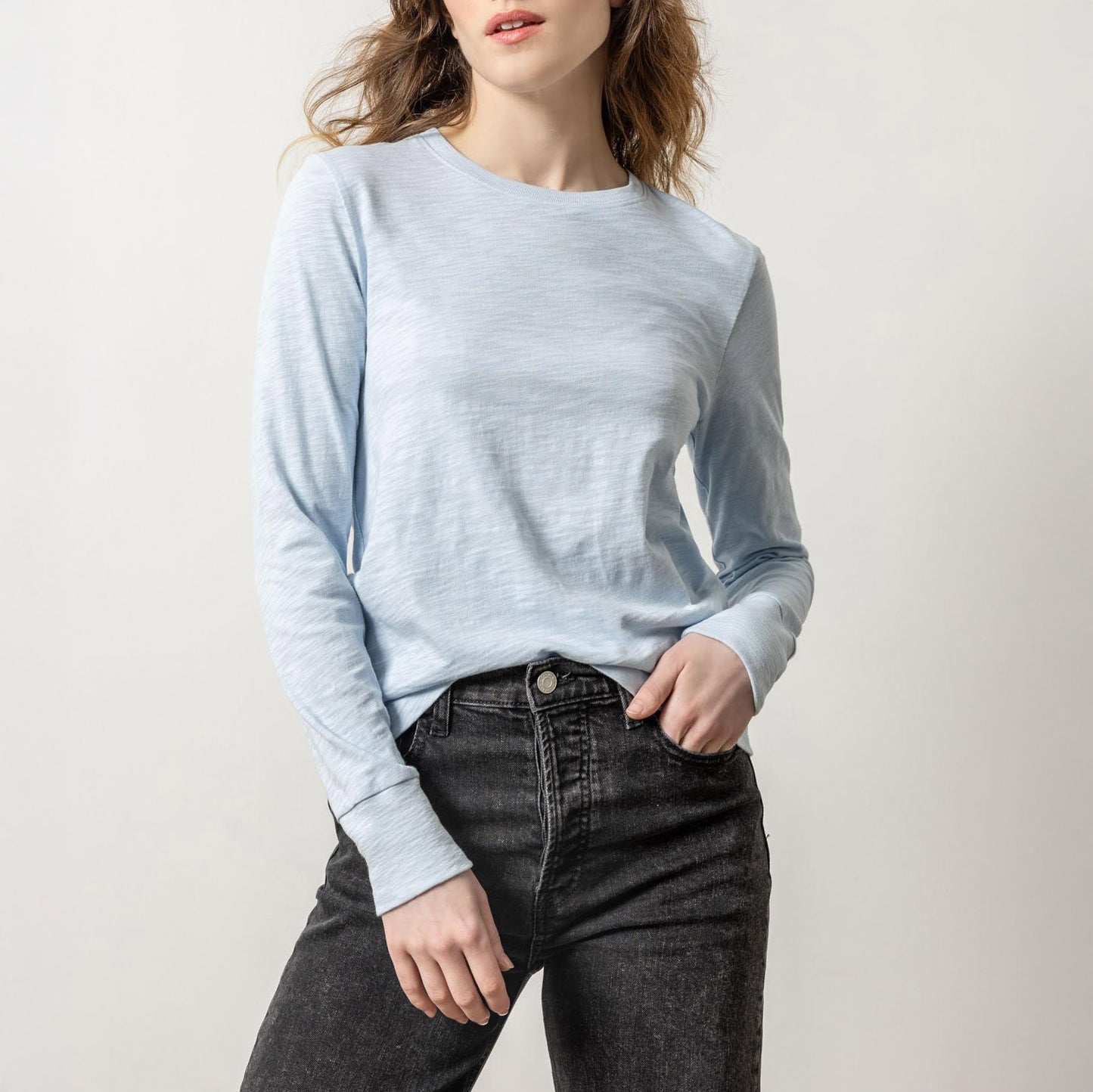 Long Sleeve Ribbed Cuff Crew Shirt in Glass