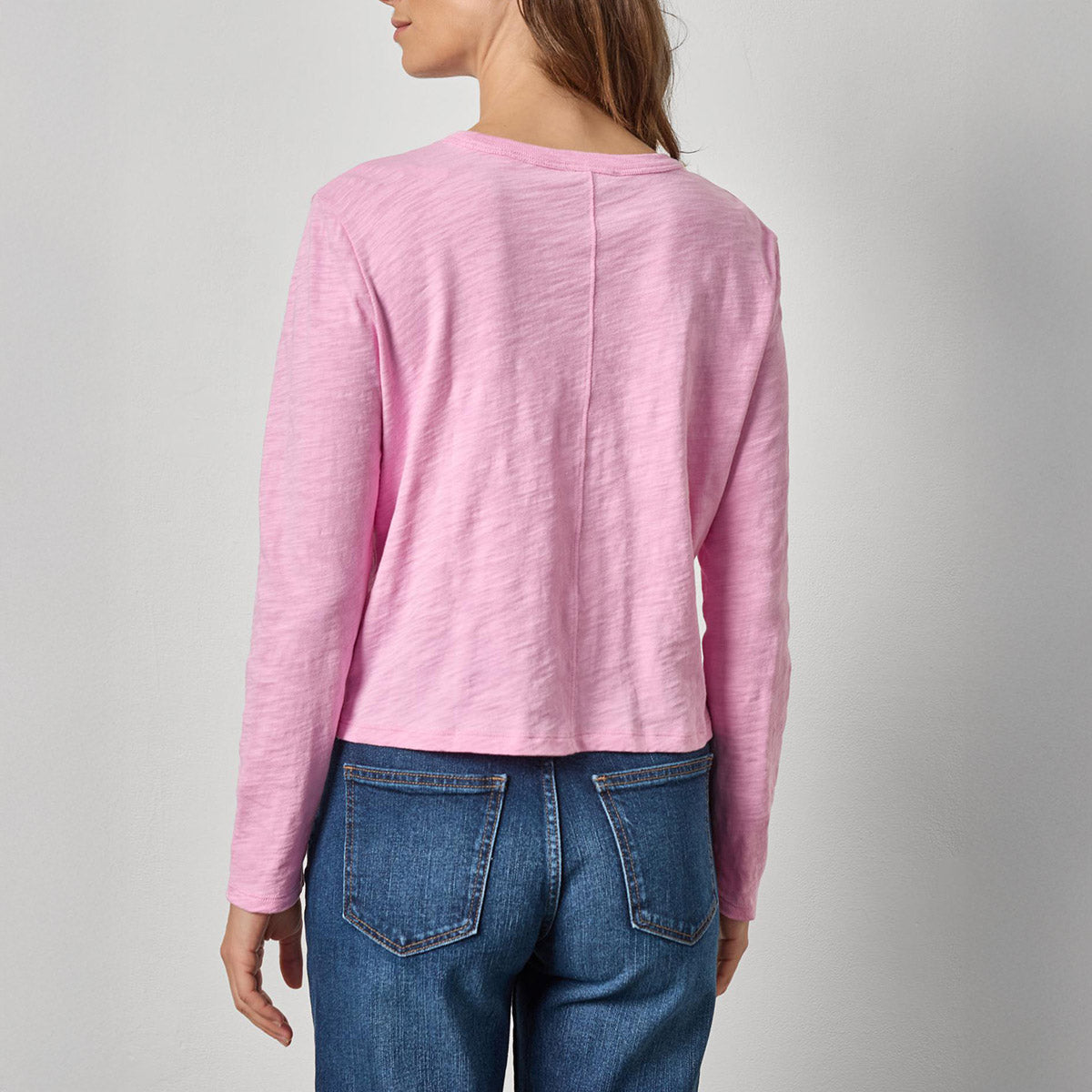 Longsleeve Cropped Boyfriend Tee in Taffy