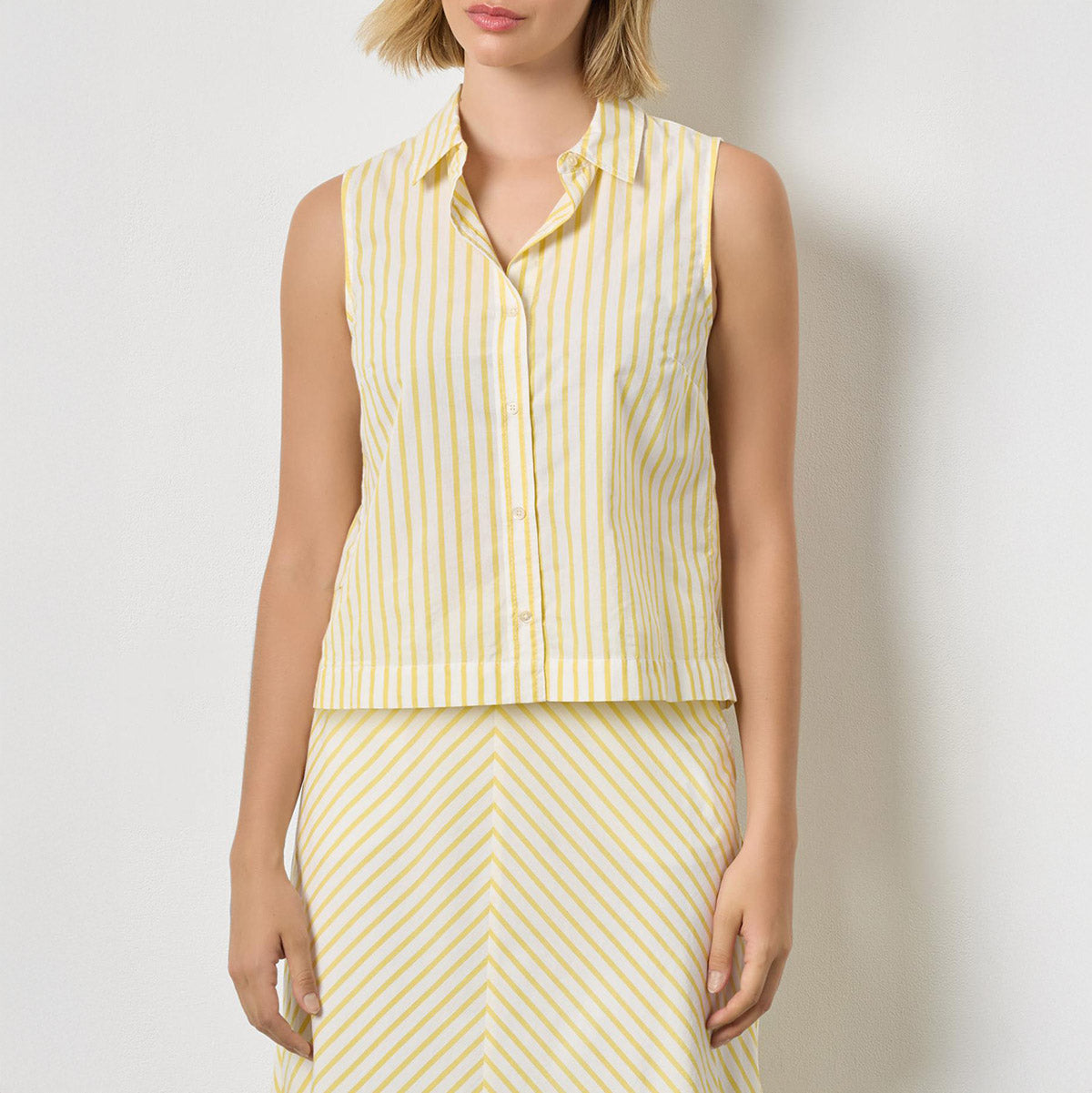Sleeveless Shirt in Sunflower Stripe