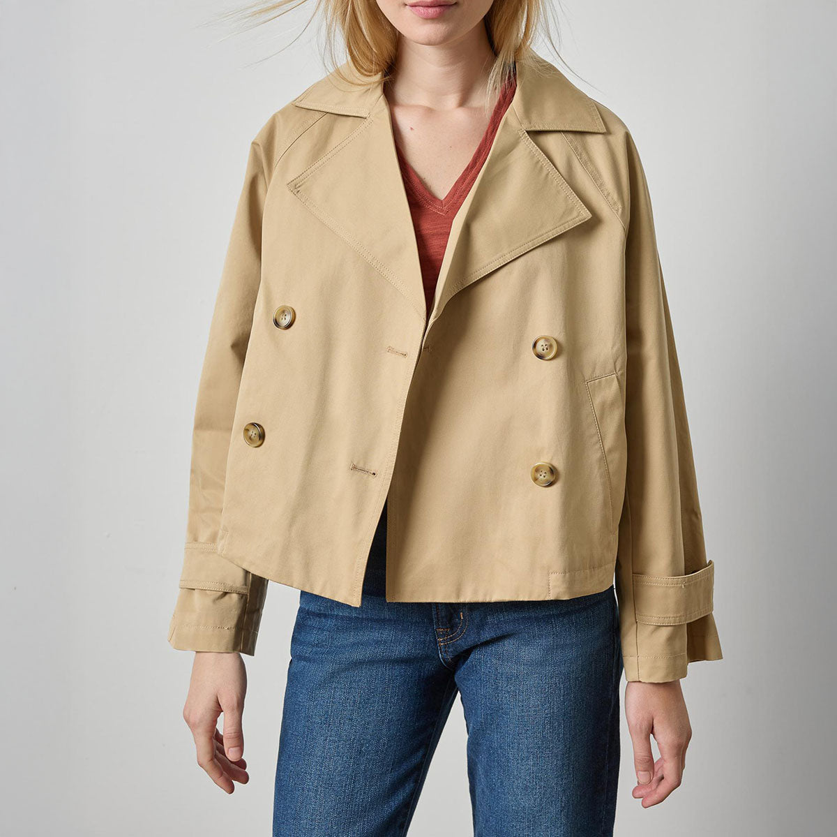 Short Trench Coat in Khaki