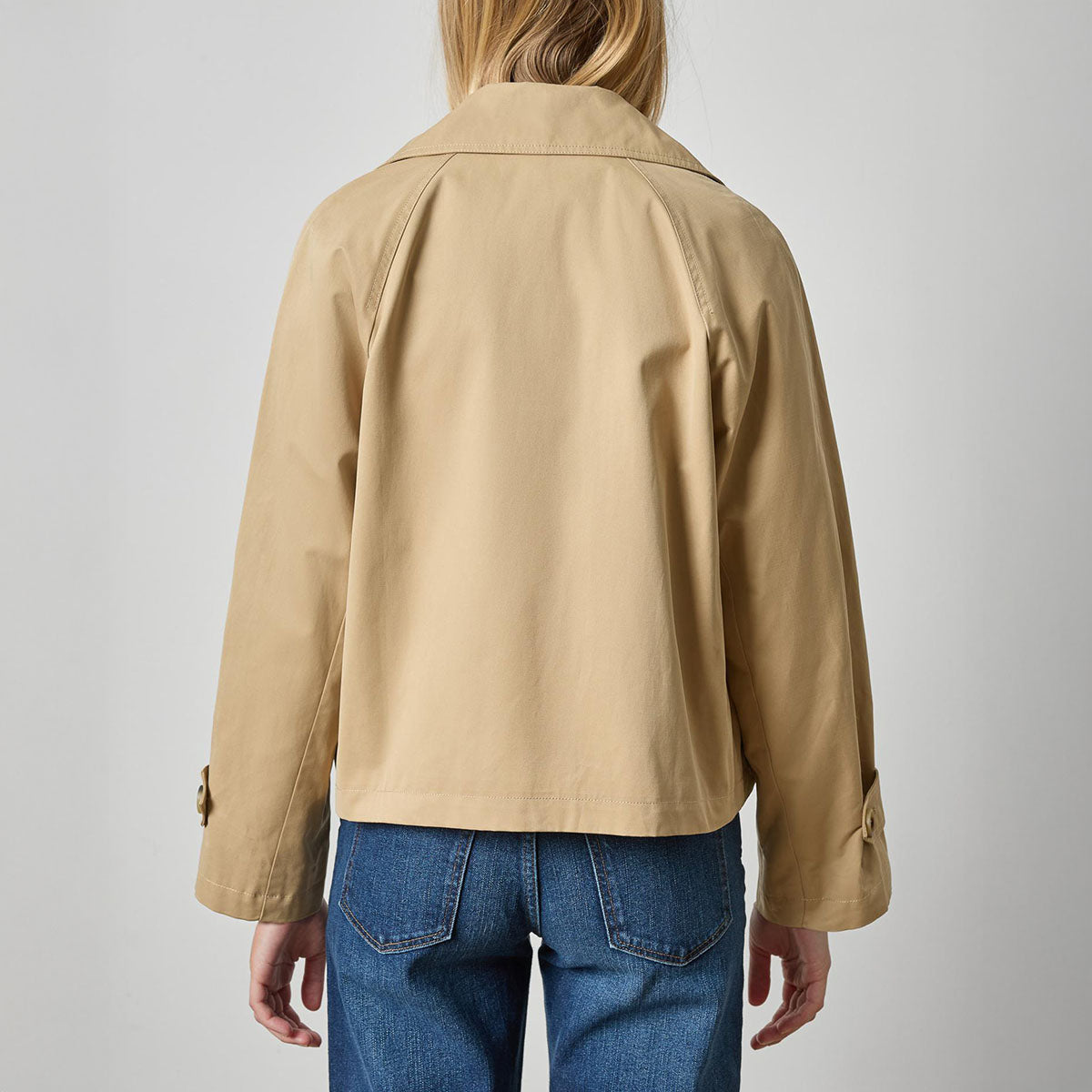 Short Trench Coat in Khaki