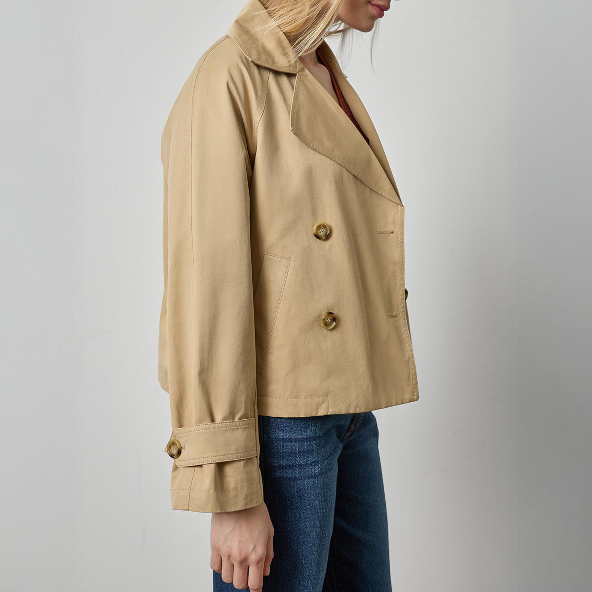 Short Trench Coat in Khaki