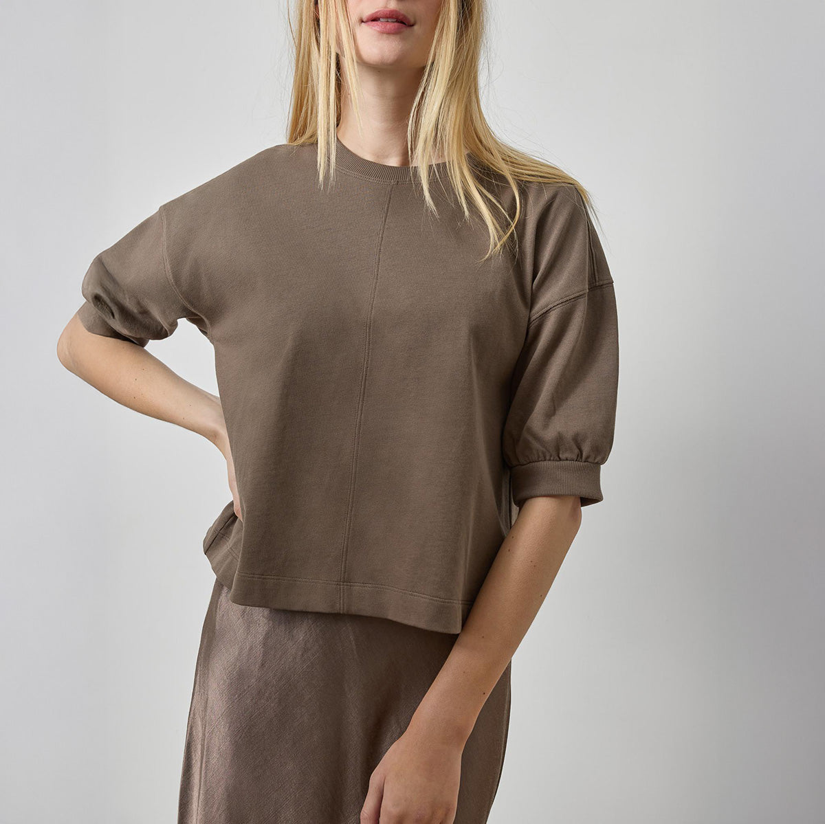 Rib Trim Sweatshirt in Shiitake