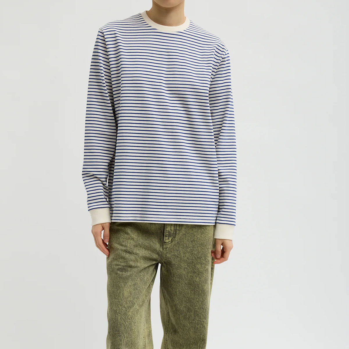 Striped Long Sleeve Tee in Blue and White