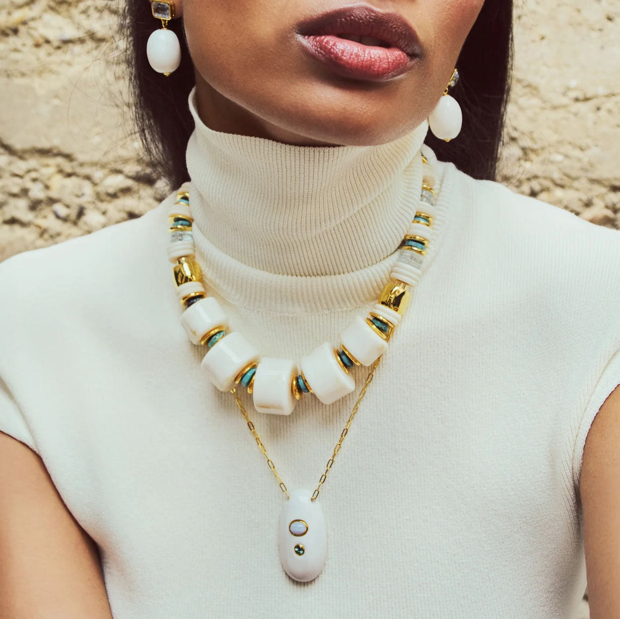 La Paz Pendant in White