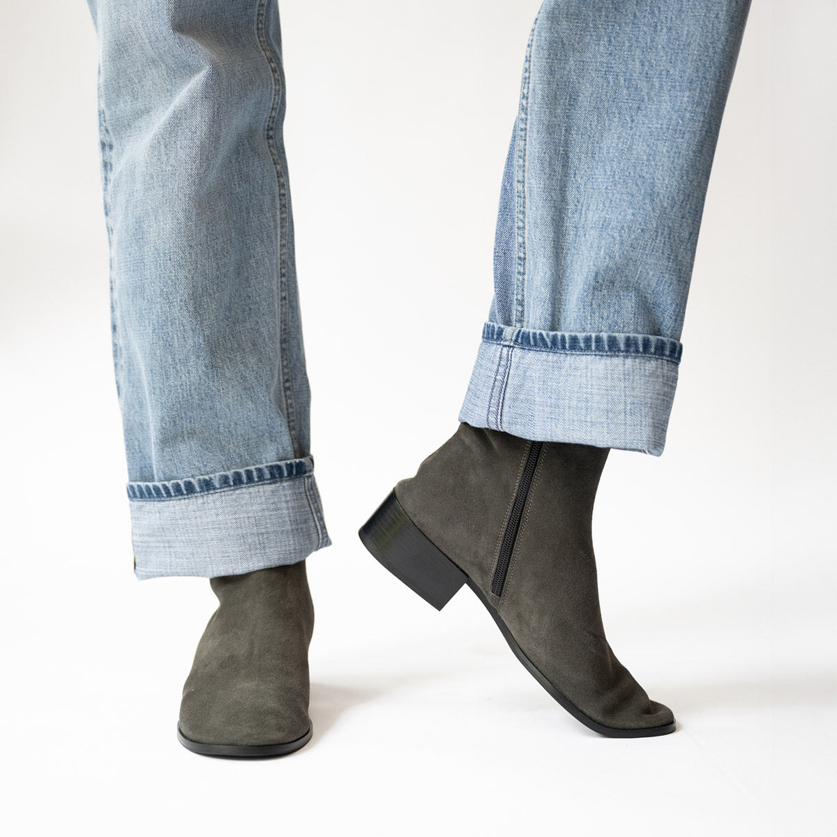 River Boot in Charcoal Suede