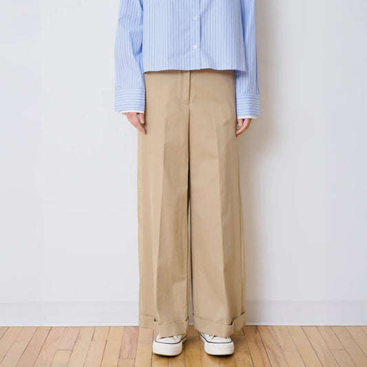 The Field Trouser in Sand