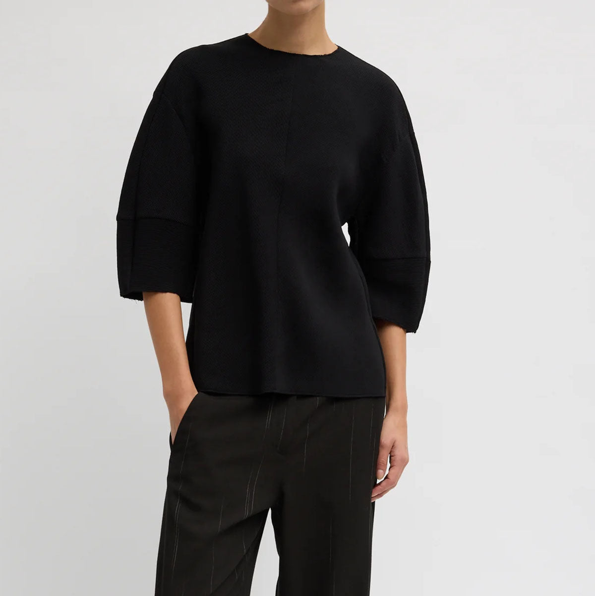 Plisse Hinged Top in White