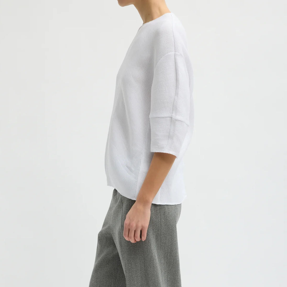 Plisse Hinged Top in White