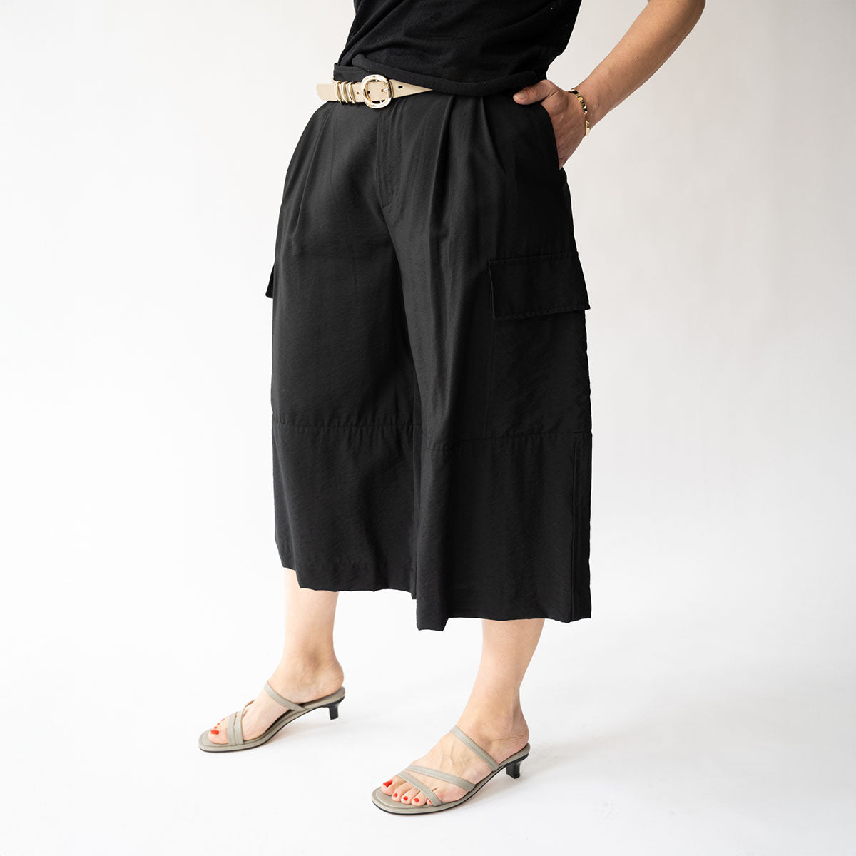 Cargo Pants in Black