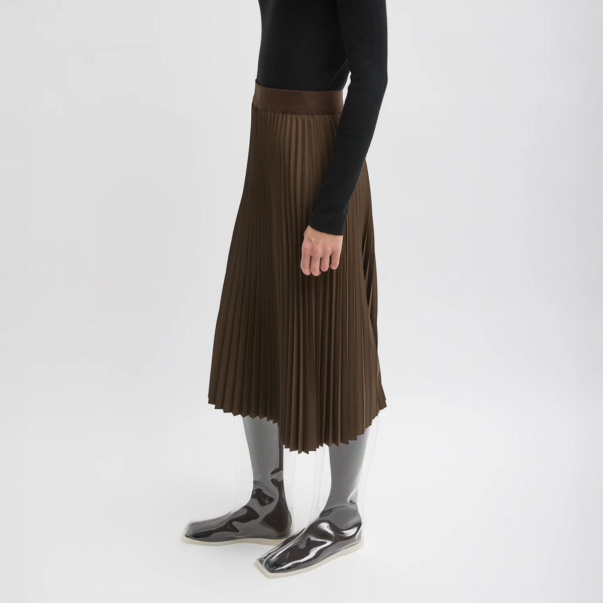 Pleated Sunray Skirt in Brown