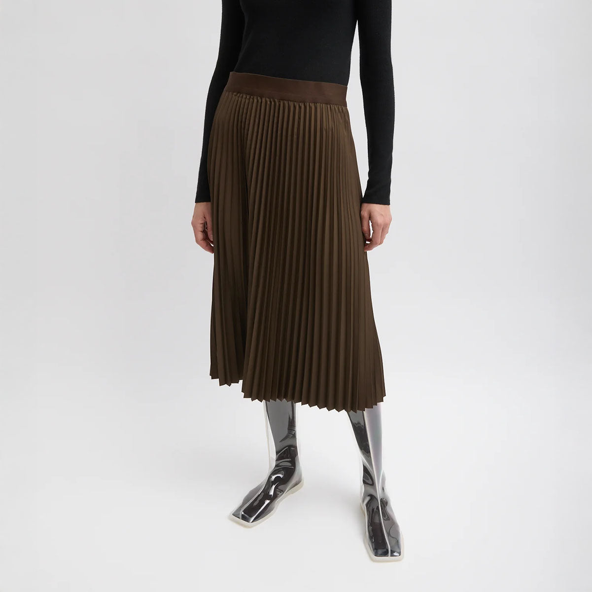 Pleated Sunray Skirt in Brown