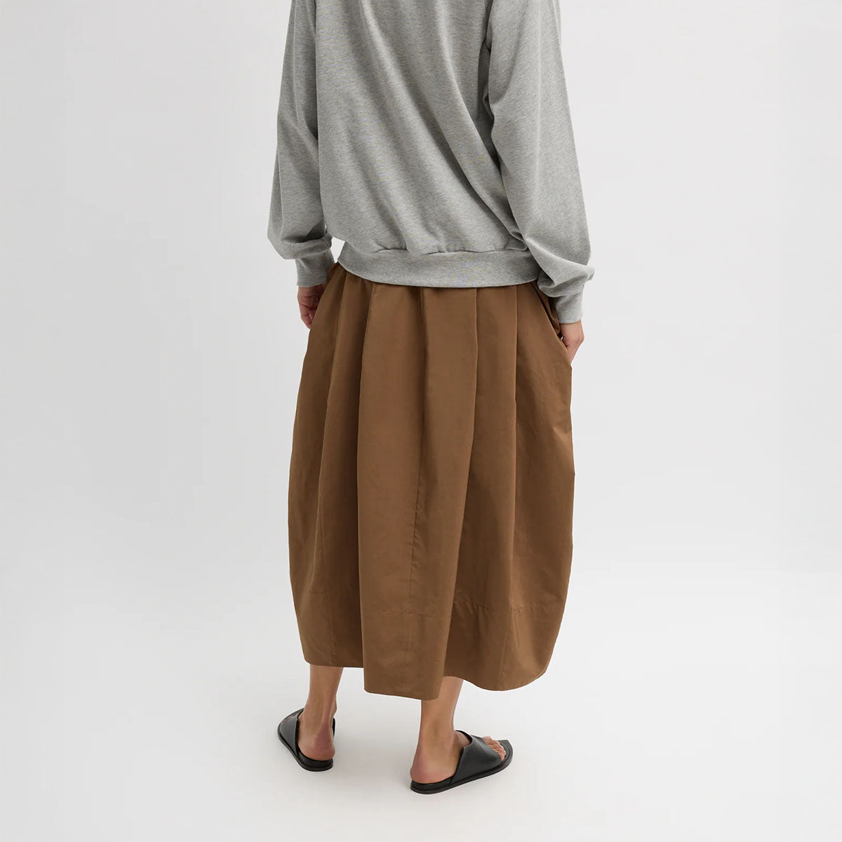 Nylon Lantern Skirt in Caramel Latte
