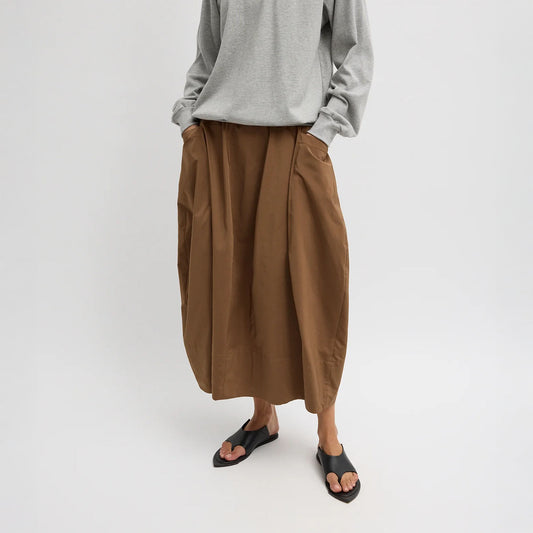 Nylon Lantern Skirt in Caramel Latte