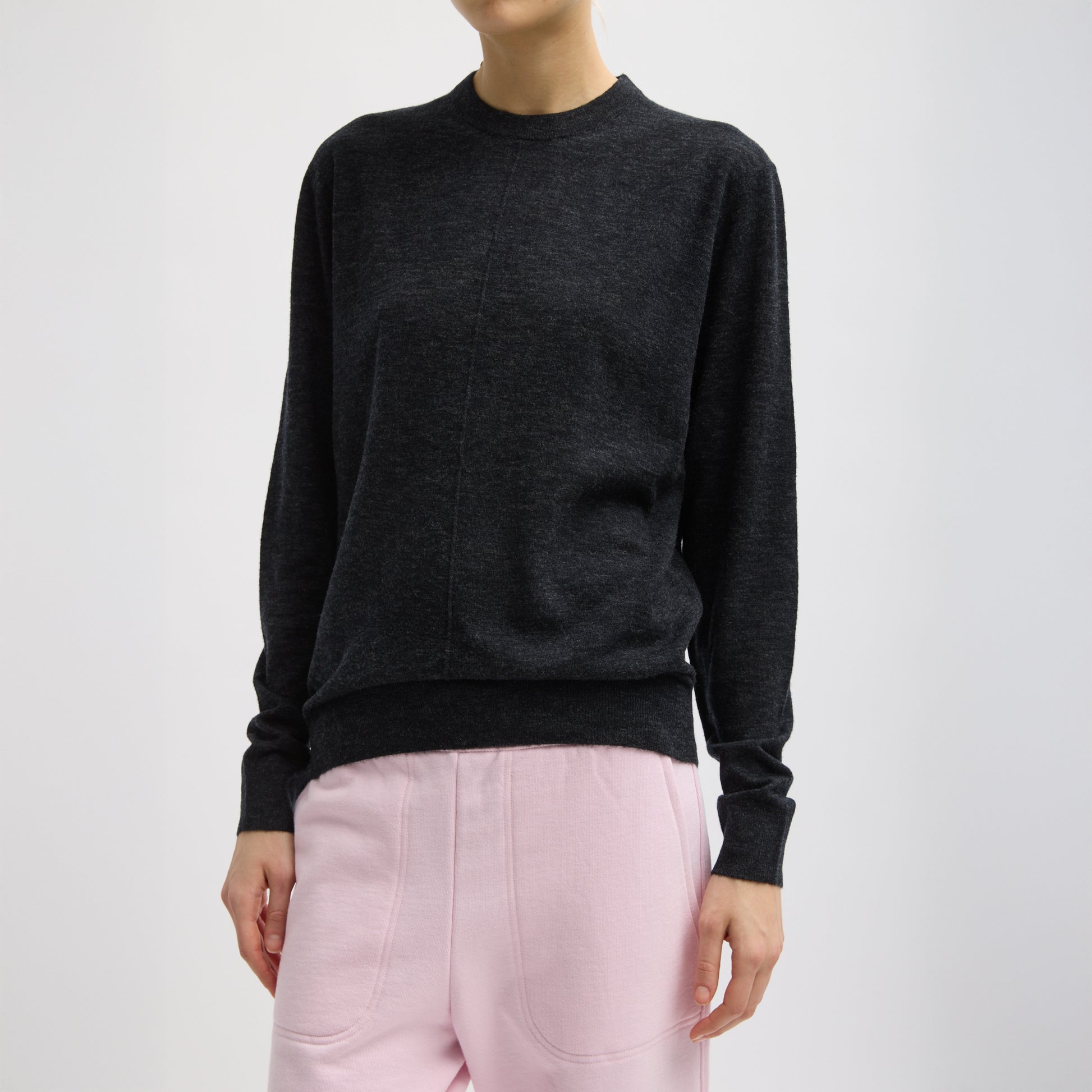 Crewneck sweater with front and back center seam details. Ribbing at neckline, cuffs and hemline. Mercerized Wool: 60% wool, 40% polyamide T000SM6528