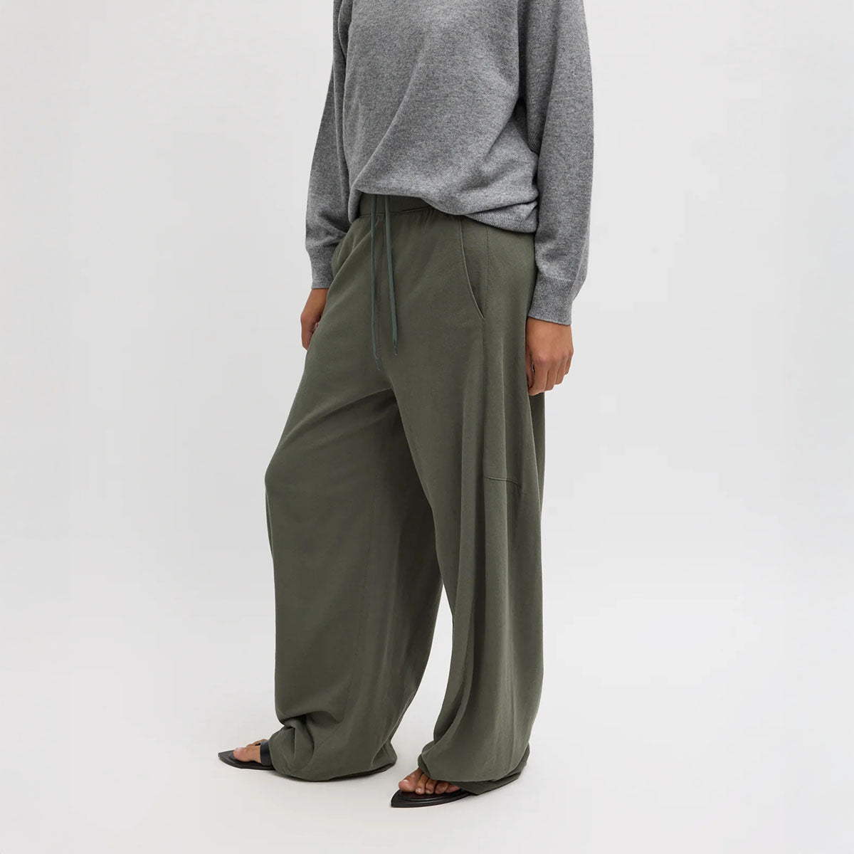Winslow Pant in Olive