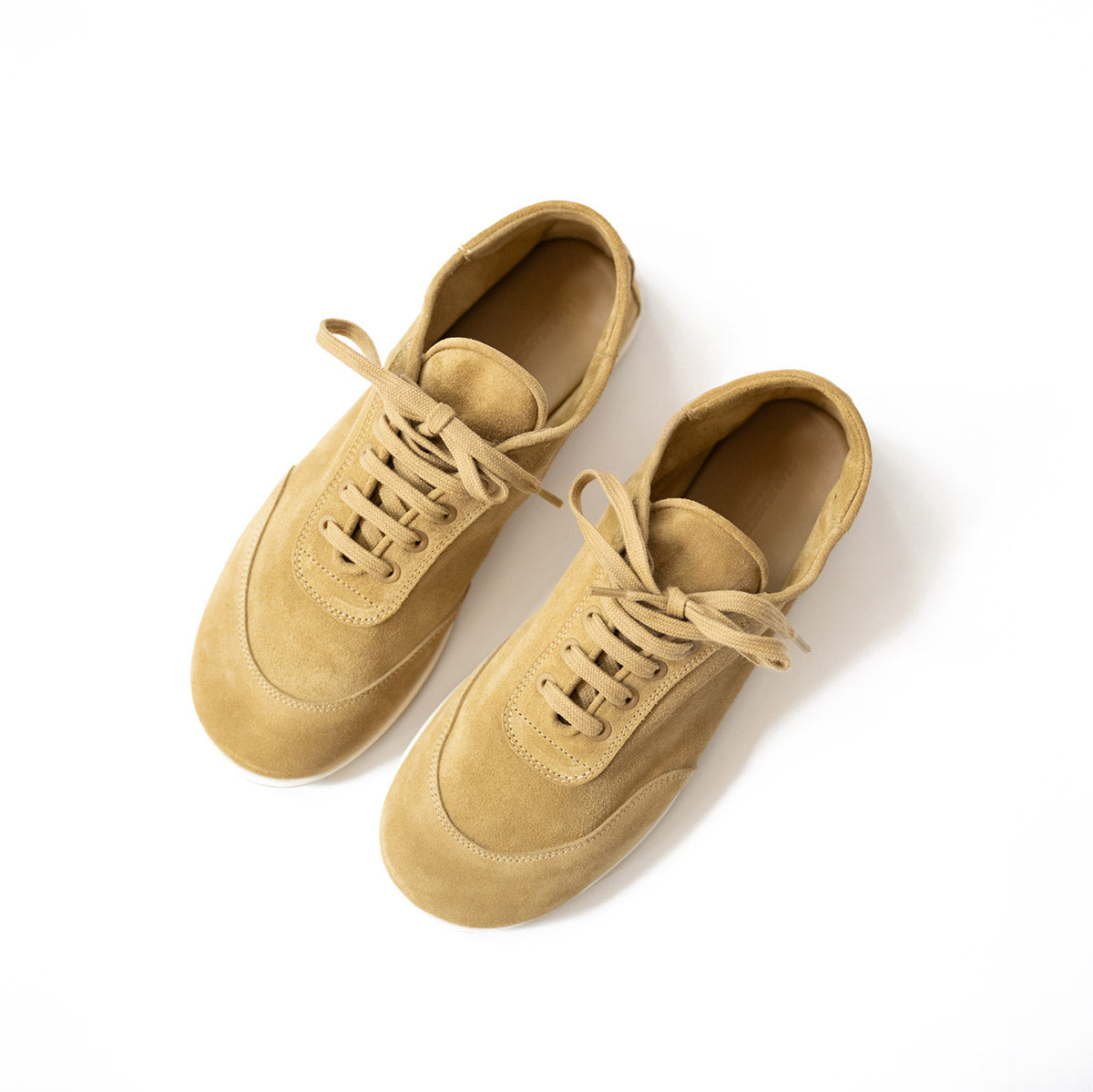 Suede Trainer in Caramel Suede