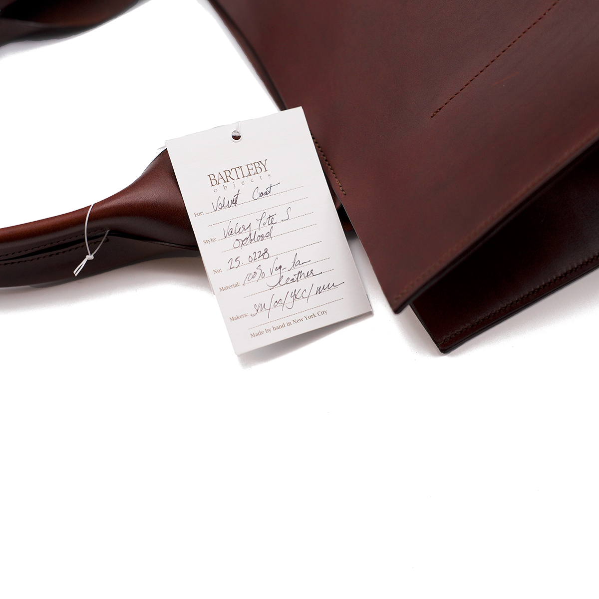 Valery 17 Tote in Oxblood