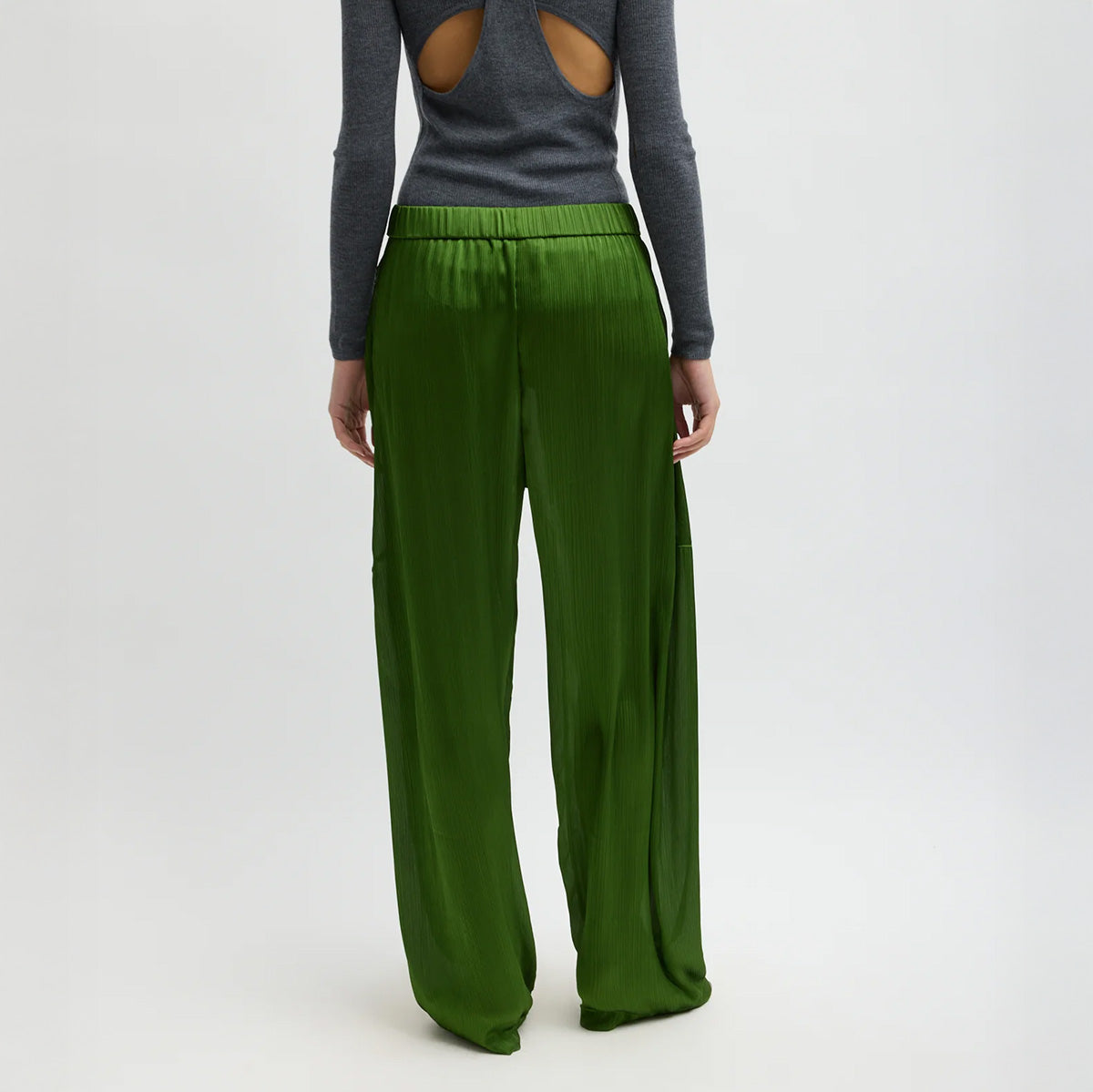 Matte Satin Plissé Winslow Pant in Green