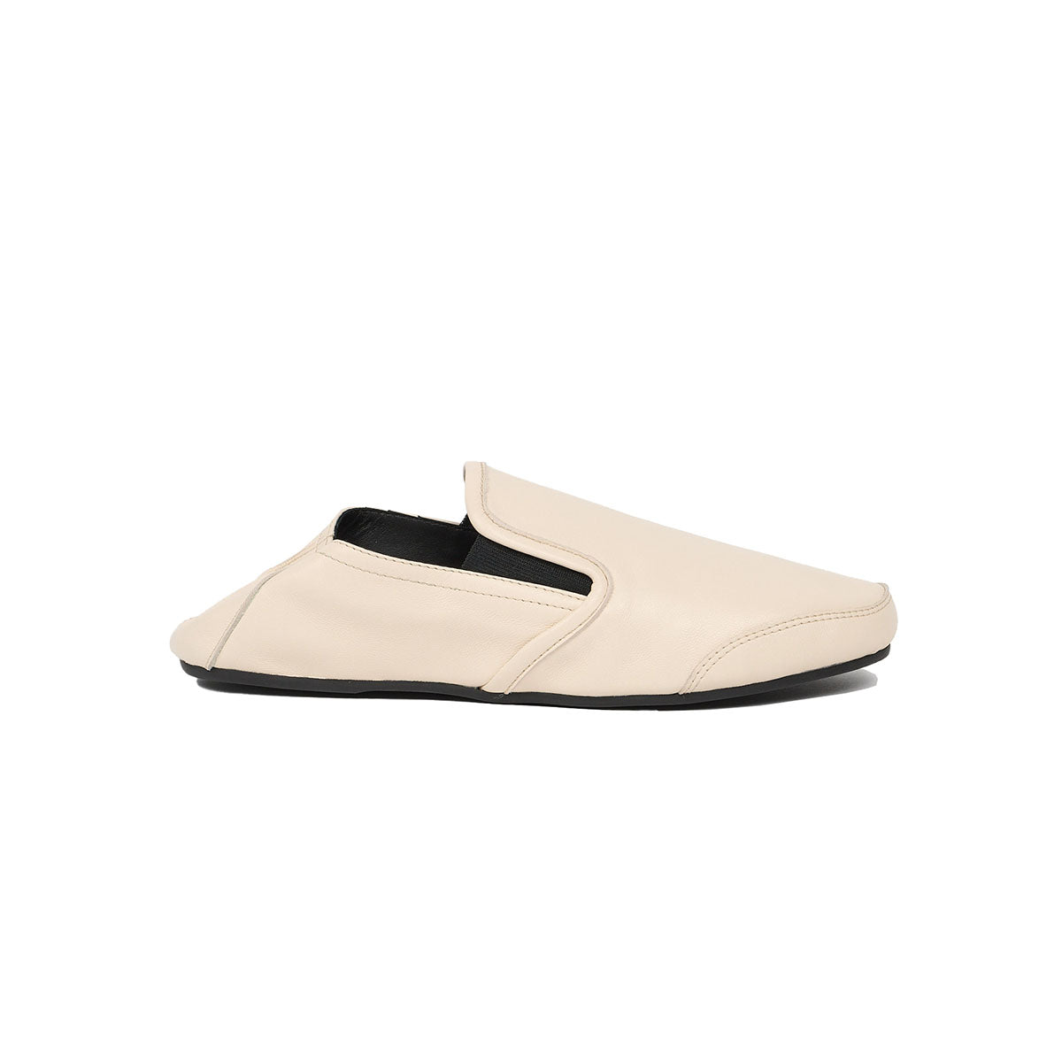 The Wushu Slipper in Latte