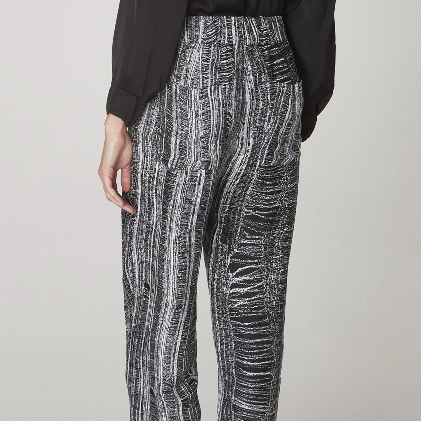 Printed Fez Pant in Black & White