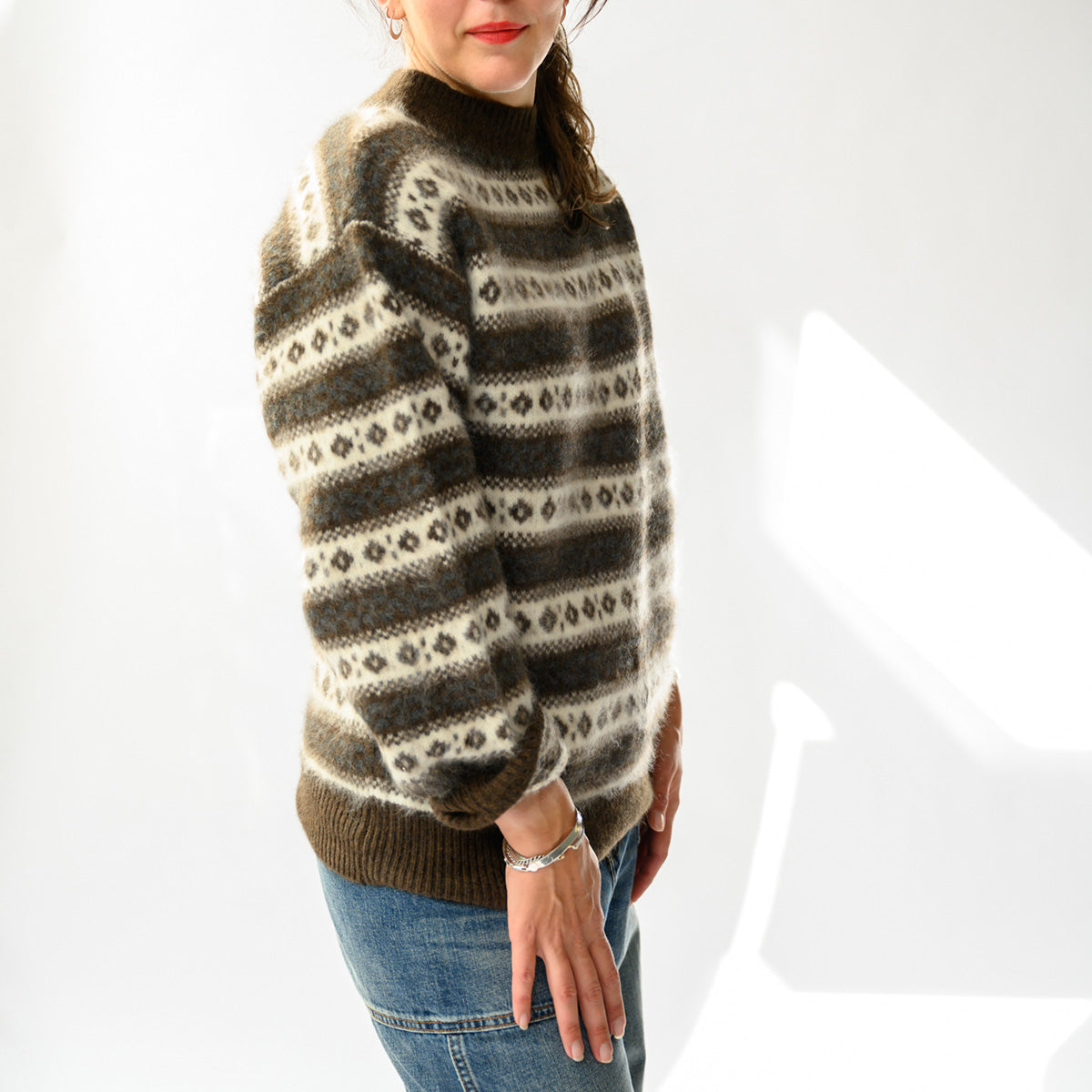 Myles Sweater in Sandhamm Jacquard featuring a slouchy fit and jacquard knit in neutral tones.