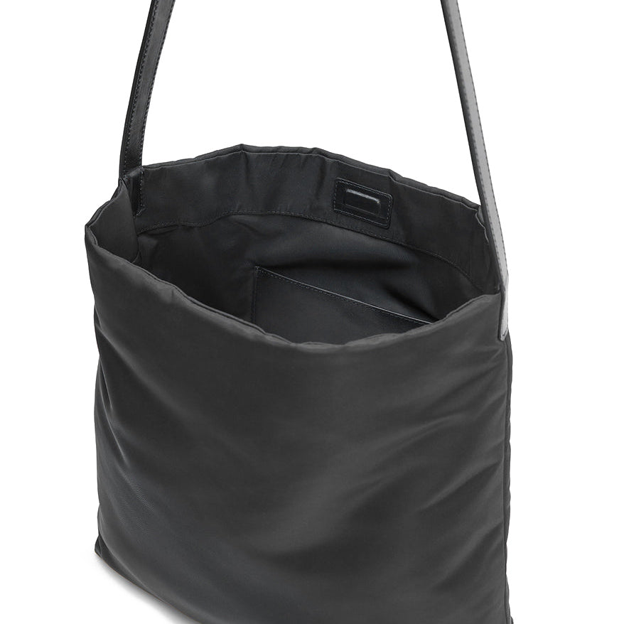 Nylon Sac in Black